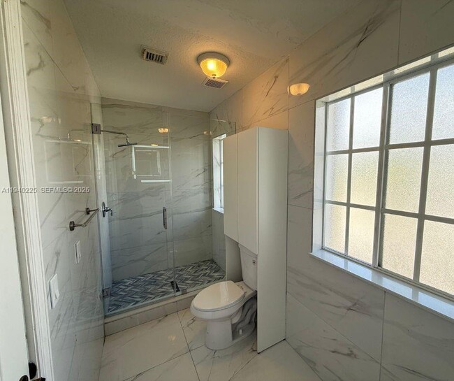 Building Photo - 27037 SW 142nd Ave