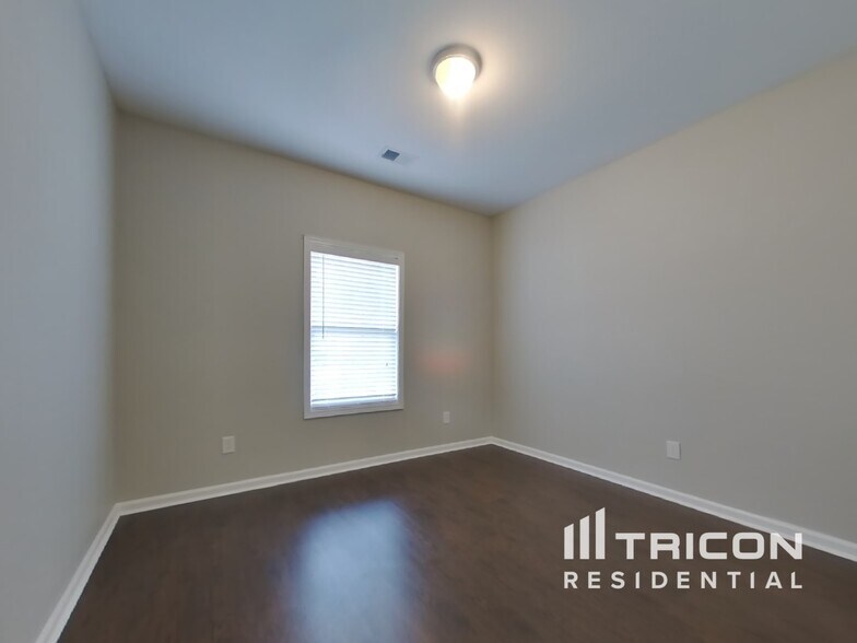 Building Photo - 154 Mercer Ln