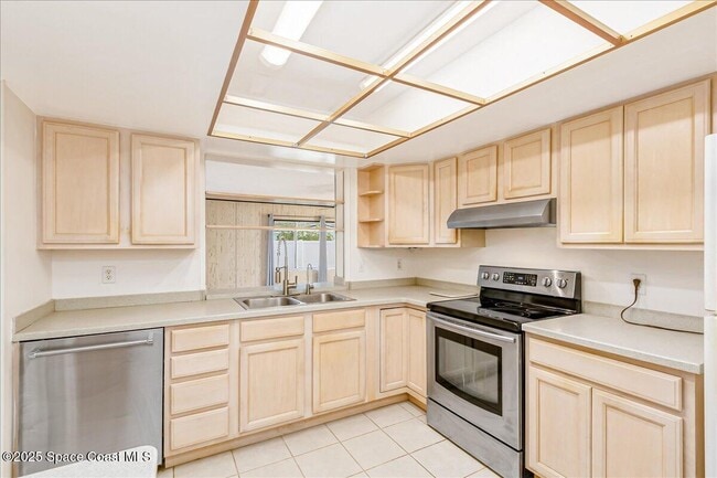 Building Photo - 309 Gemini Dr