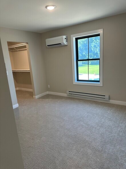 Building Photo - 1500 Lower Trentwood Cir NE