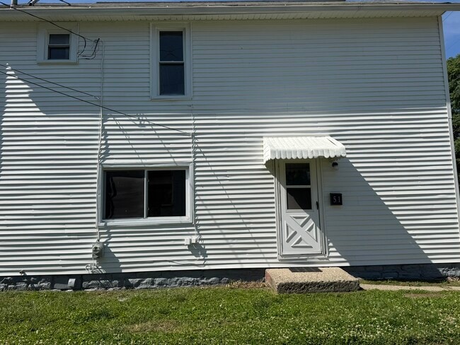 Building Photo - 51 Mill St
