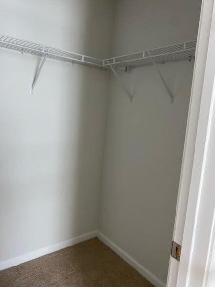 Bedroom Closet - 9824 English Elm St