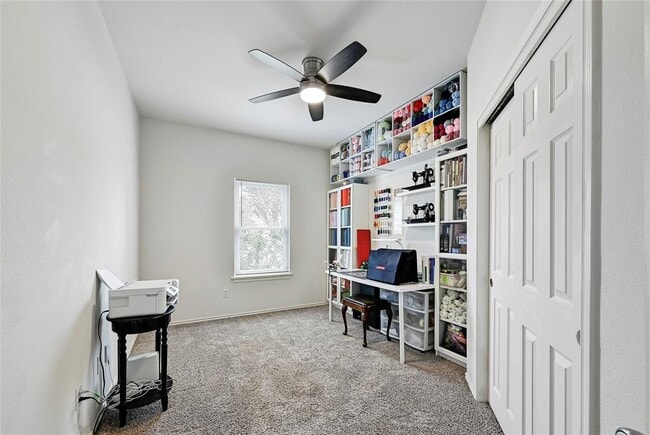 Building Photo - 808 N Creek Blvd