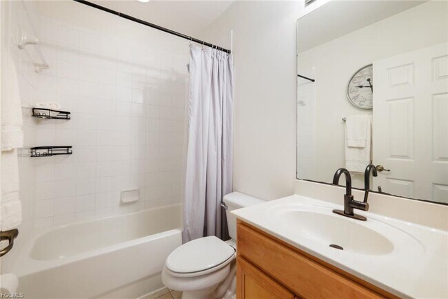 Building Photo - 10004 Ravello Blvd