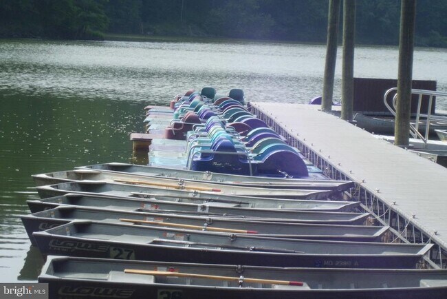 Building Photo - 3808 Delano St