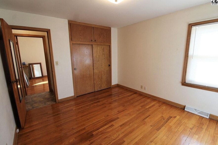 Bedroom 1 - 408 S Garfield Ave