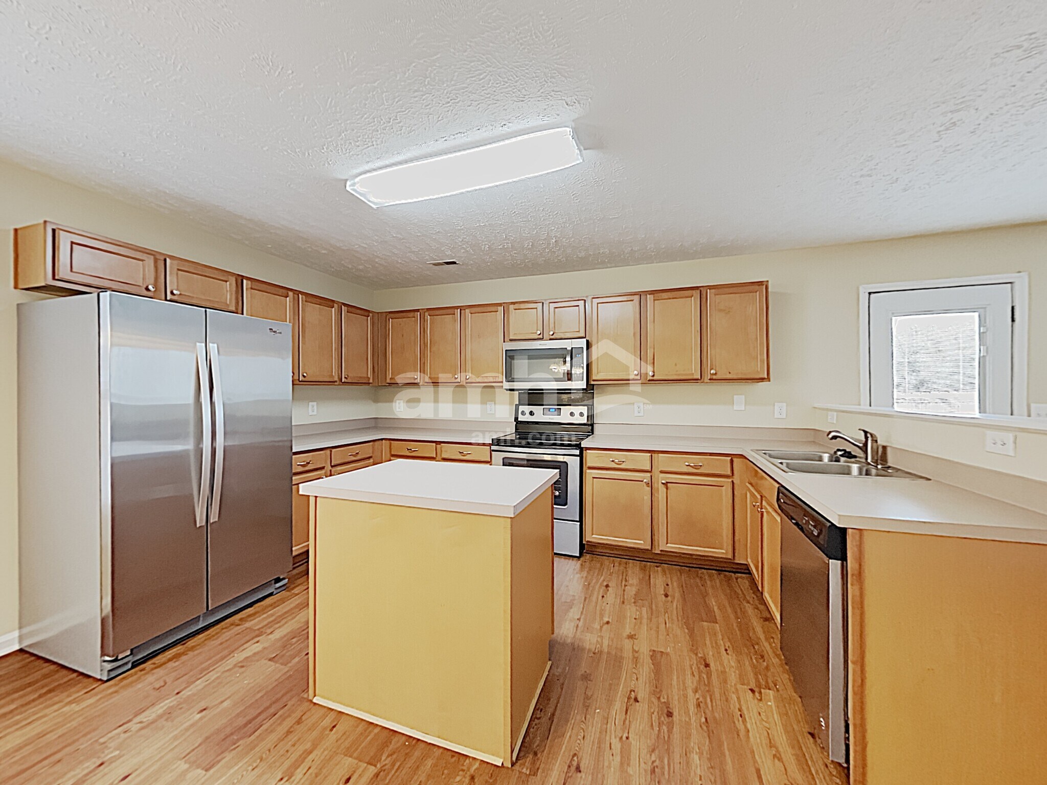 Building Photo - 377 Stewart Springs Dr