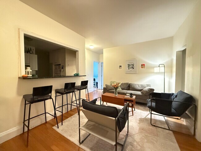 Building Photo - 60 Egmont St