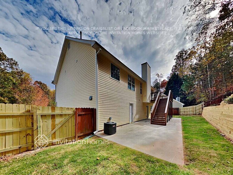 Building Photo - 5200 Gable Ridge Way