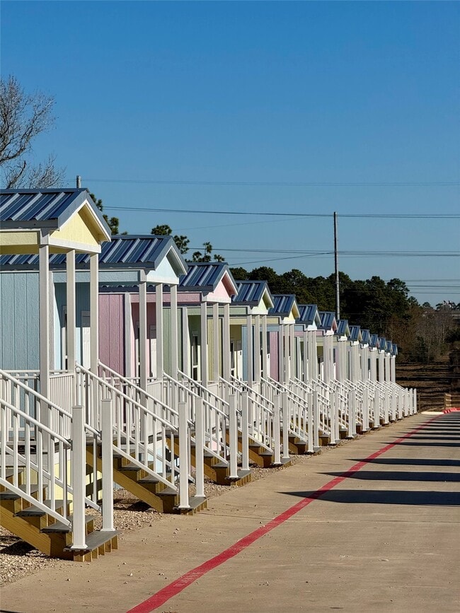 Building Photo - 242 Ulrich Ln