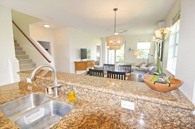 Building Photo - Kai Ani Villages Furnished Second Floor Corner Unit With Garage