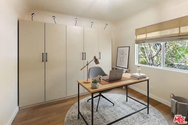 Building Photo - 6208 Hayes Ave