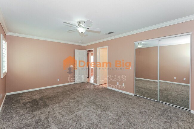 Building Photo - 1493 Evergreen Ave