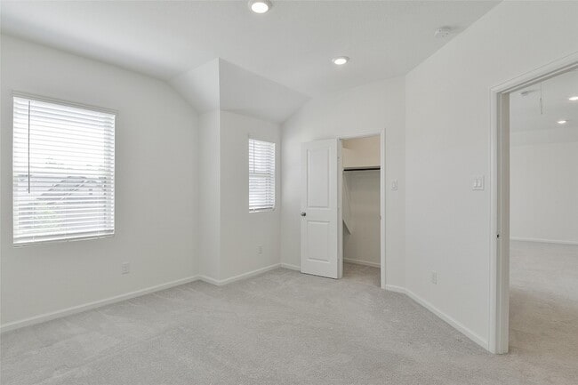 Building Photo - 4261 Waterlily Spg Wy