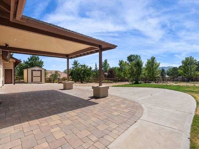 Building Photo - Fieldcreek Gem