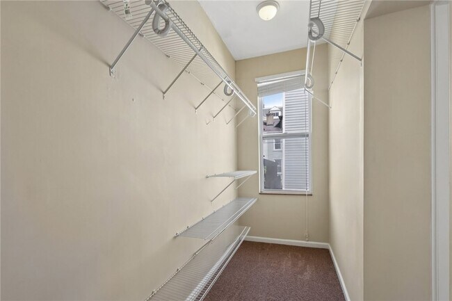 Building Photo - 5156 Carnegie St