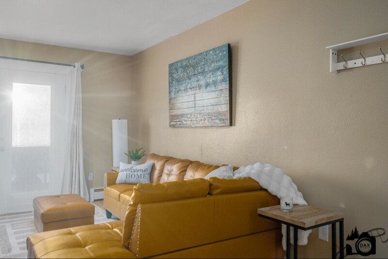 Building Photo - 4401 Reka Dr