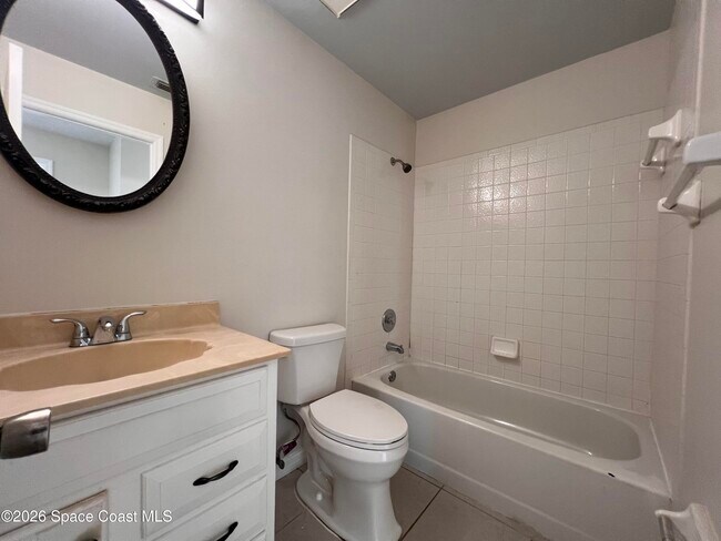 Building Photo - 1163 Beacon St NW