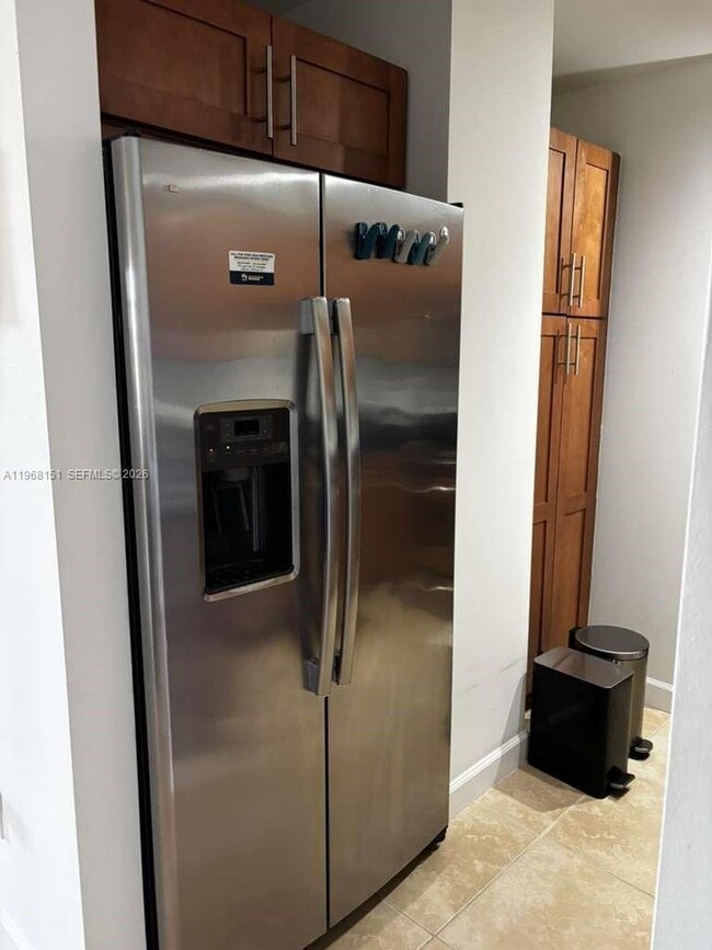 Building Photo - 8395 SW 73rd Ave