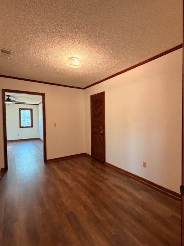 Building Photo - 250 Running Deer Rd