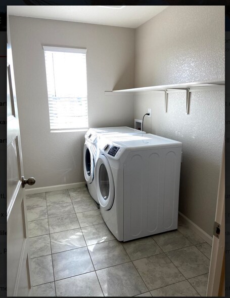 Laundry Room - 2809 Mabry Dr