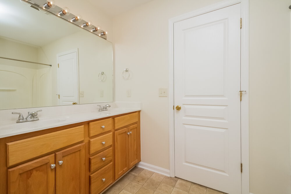 Building Photo - 7871 Rainey Dr