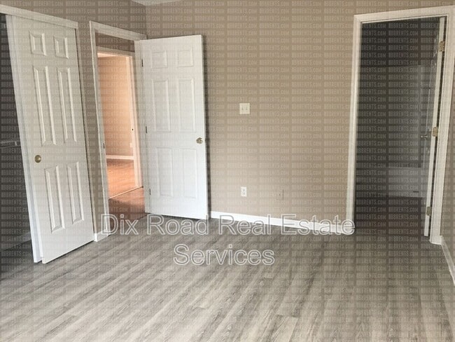 Building Photo - 966 Hathaway Dr