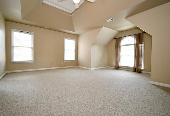 Building Photo - 4534 Village Springs Run