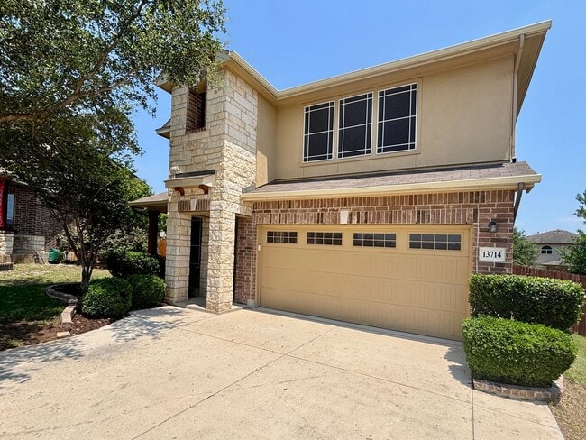 Building Photo - Welcome to this Big & Beautiful! 5 bed/3.5...