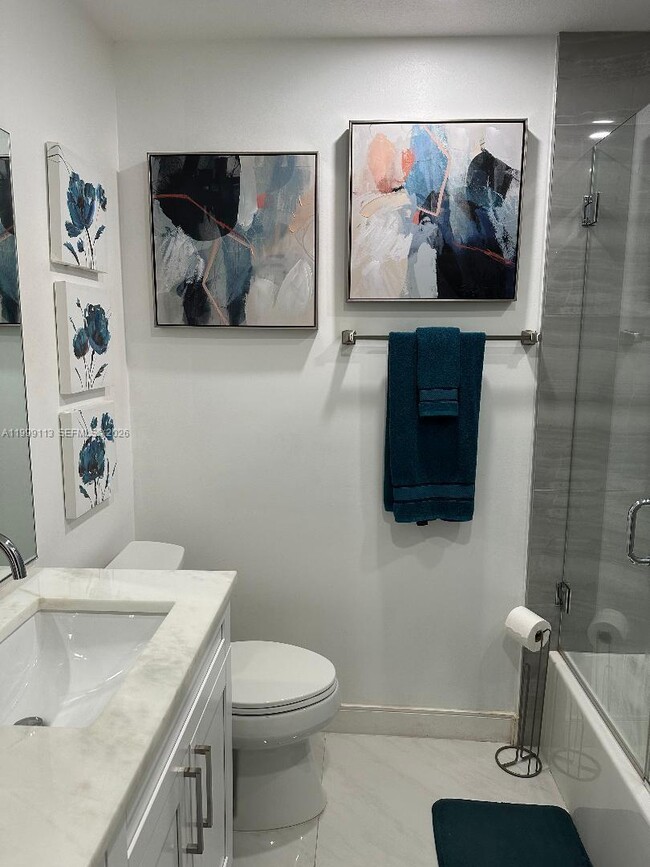 Building Photo - 7690 S Southwood Cir