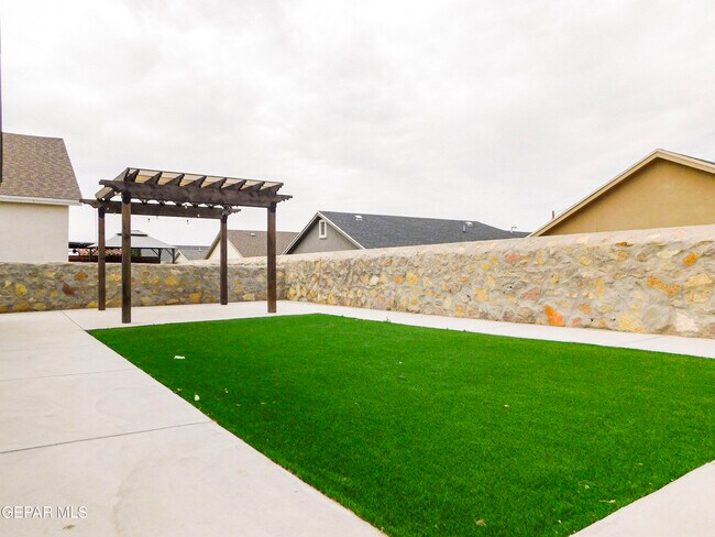 Building Photo - 13849 Sky Harbor Ave