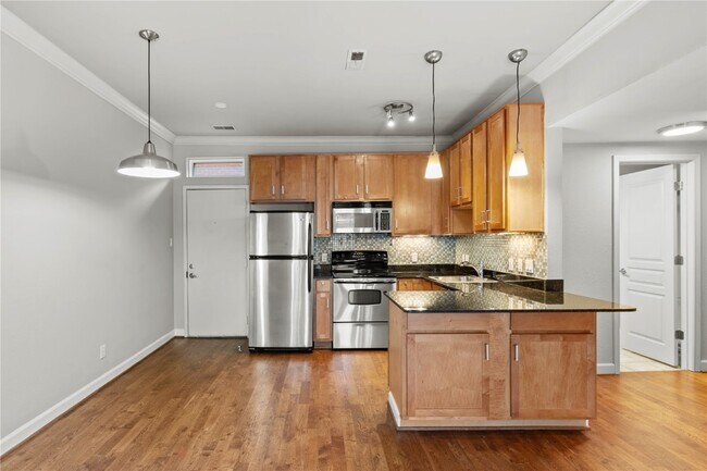 Building Photo - 5675 Waterman Blvd