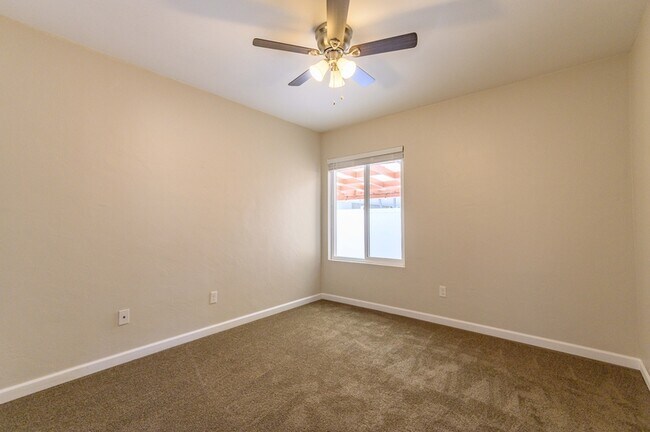 Building Photo - 358 I Ave