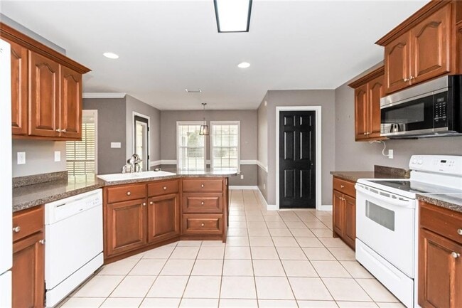 Building Photo - 7130 Haleys Way