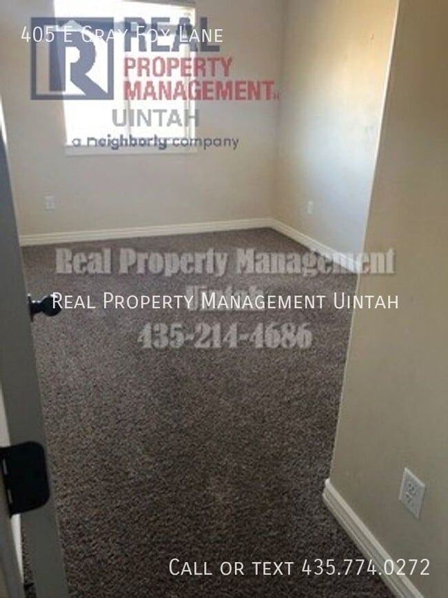 Building Photo - 405 E Gray Fox Dr