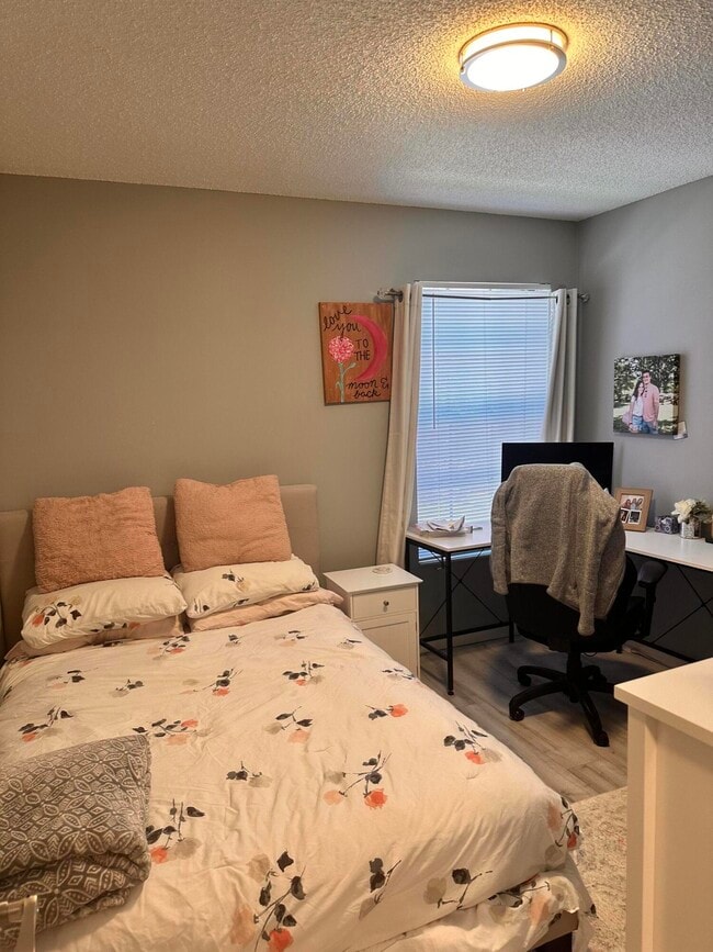 Building Photo - 2800 Palmwood Terrace