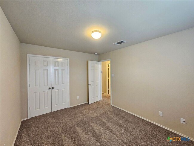Building Photo - 7112 Cokui Dr