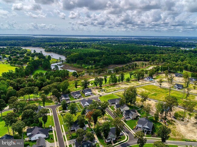 Building Photo - 36628 Dew Way