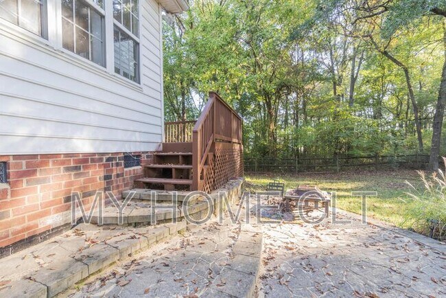 Building Photo - 12417 Ivey Creek Dr