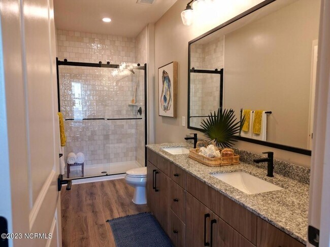 Building Photo - 4711 Azalea Landing Dr