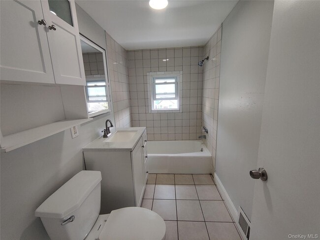 Building Photo - 29 Harrison St