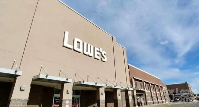 Building Photo - 2125 Southend Dr