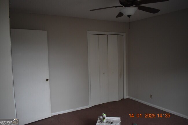 Building Photo - 4934 Log Cabin Dr