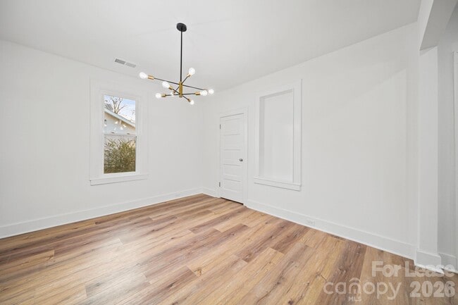 Building Photo - 1703 Lowder St