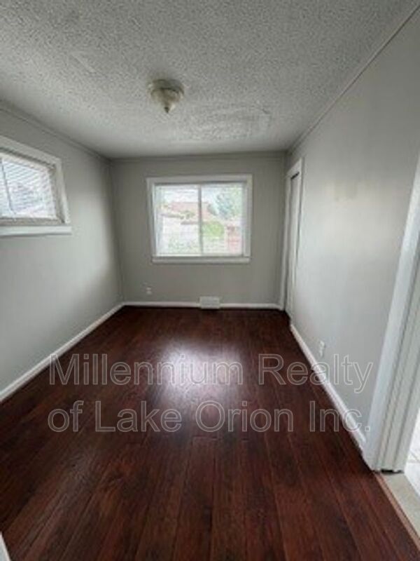Building Photo - 6010 Hartwell St