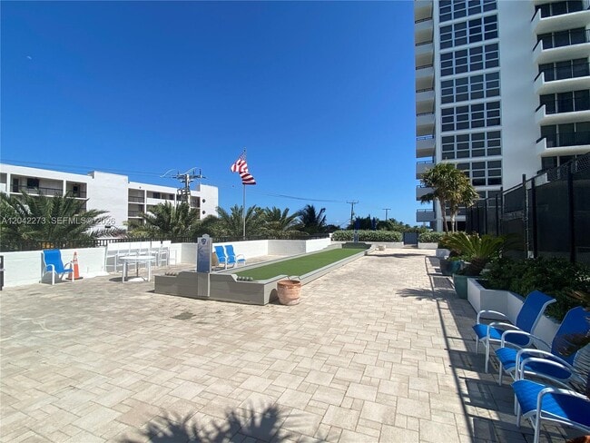 Building Photo - 531 N Ocean Blvd