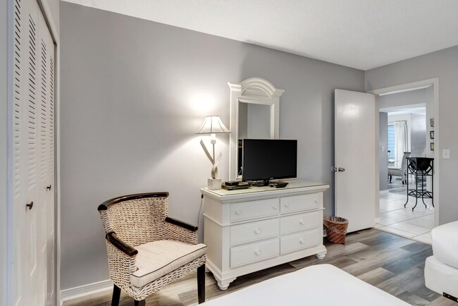 Building Photo - 290 Sandestin Blvd W