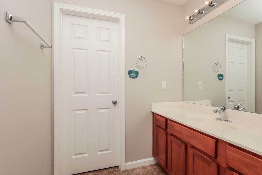 Building Photo - 4088 Hollis Hill Dr