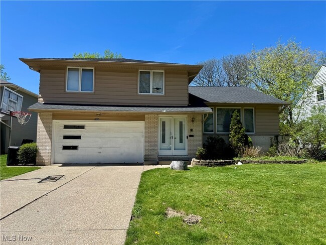Primary Photo - 2536 Lafayette Dr