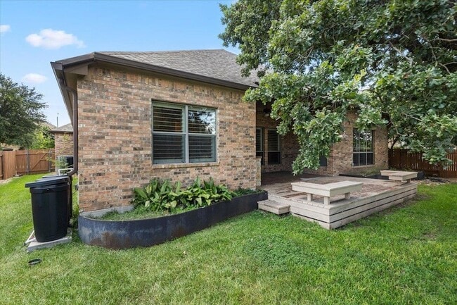 Building Photo - 3061 Portulaca Dr
